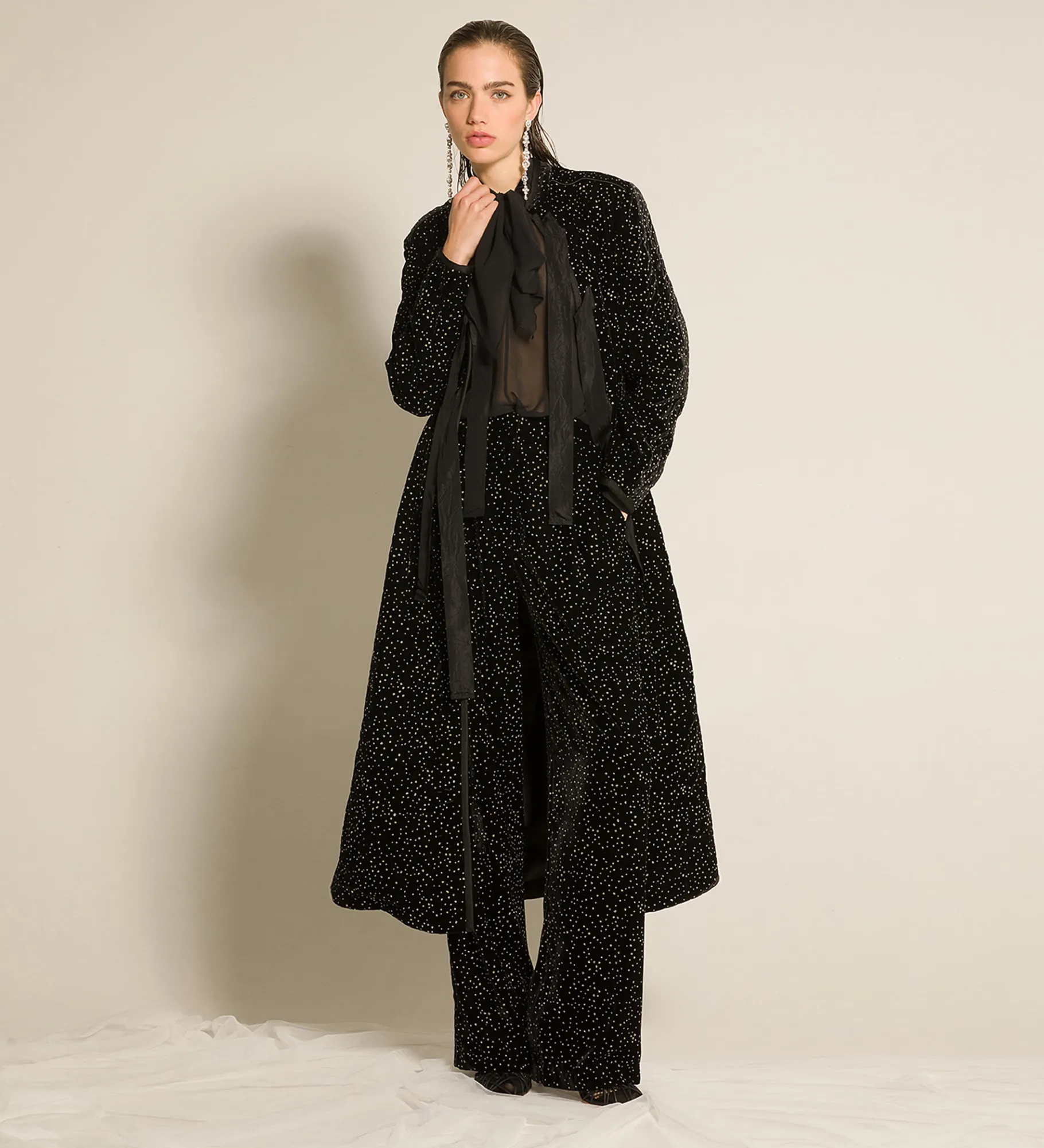 forte_forte Chemises^la chemise avec nœud en georgette de soie nero